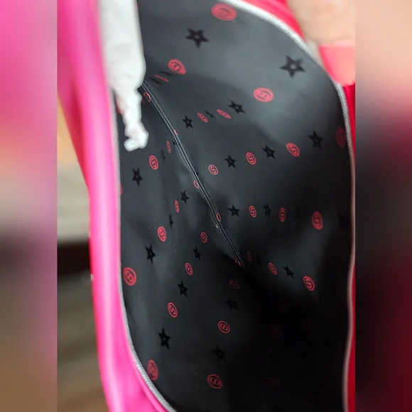 Dior Beauty Red & Pink Vegan Leather Two-Tone Pouch with crossbody chain NWOT - Picture 8 of 15